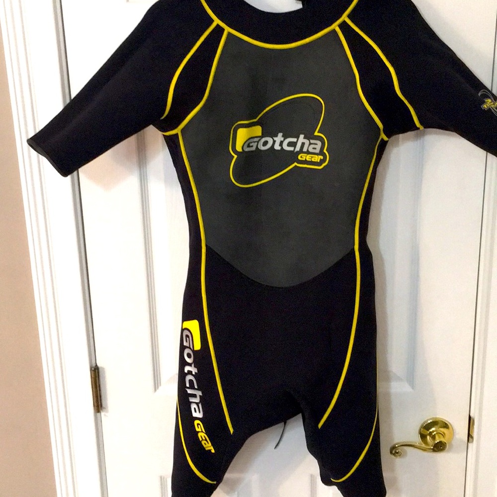 Wet suit